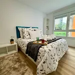 Centrico Con Parking Privado Apartment Vigo