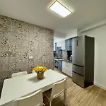 Centrico Con Parking Privado Apartment Vigo